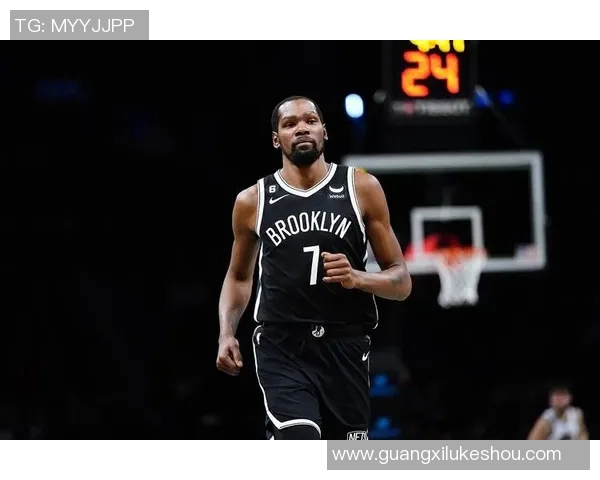凯文杜兰特：从篮球天才到NBA传奇的辉煌旅程与挑战