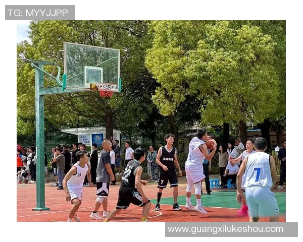 任骏飞领衔球队奋勇拼搏展现篮球精神助力球队争夺更高荣誉