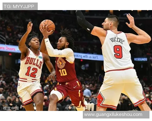 公牛与骑士激情对决新浪直播全程回顾精彩瞬间不容错过