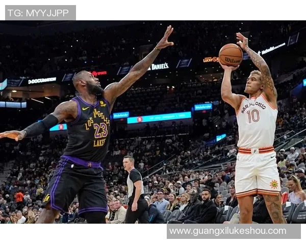 湖人队与马刺队2021年精彩对决回顾及赛季分析